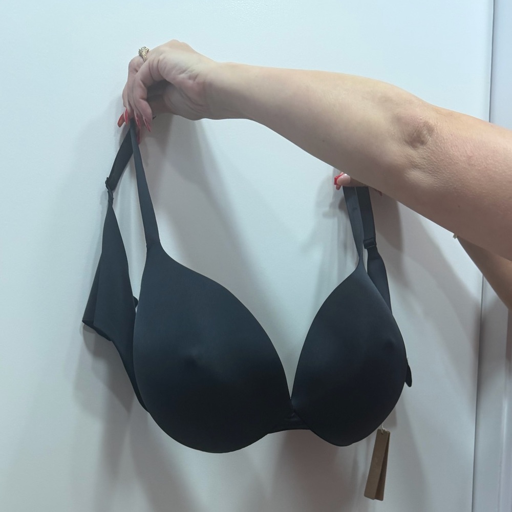 SKIMS  Black Nipple Push-Up Bra
